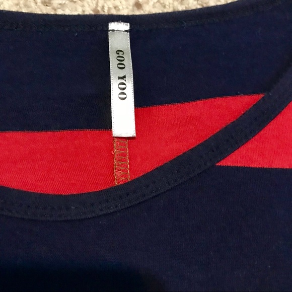 Beautiful Striped Top Size Medium - Picture 4 of 4